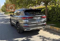 میتسوبیشی ئاوتلاندەر